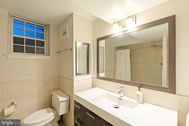 Building Photo - 3400 39th St NW