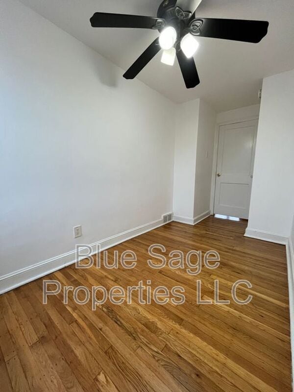 Building Photo - 229 Spruce St