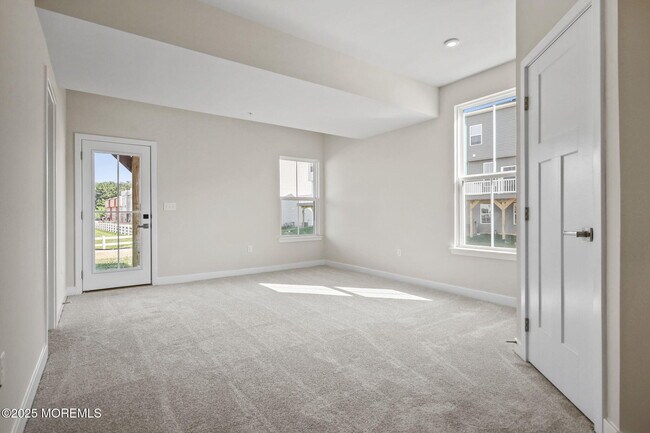 Building Photo - 20 Gramercy Dr