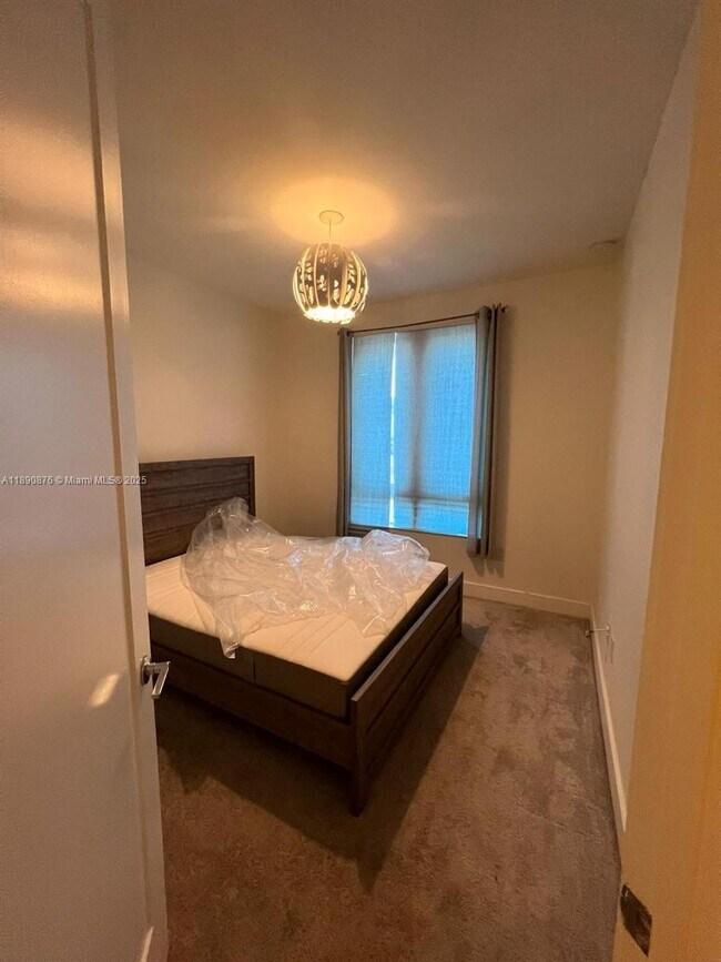 Building Photo - 10422 NW 64th Terrace