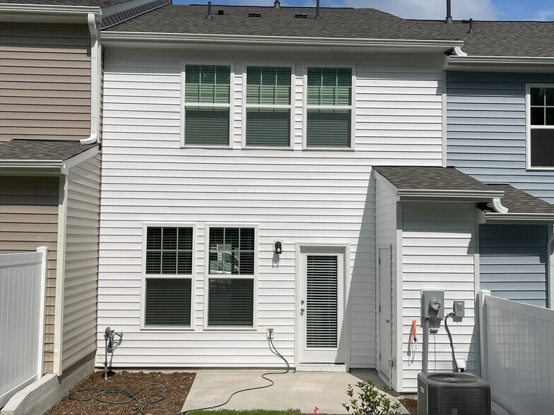 Building Photo - 6306 Lady Eliza Ln