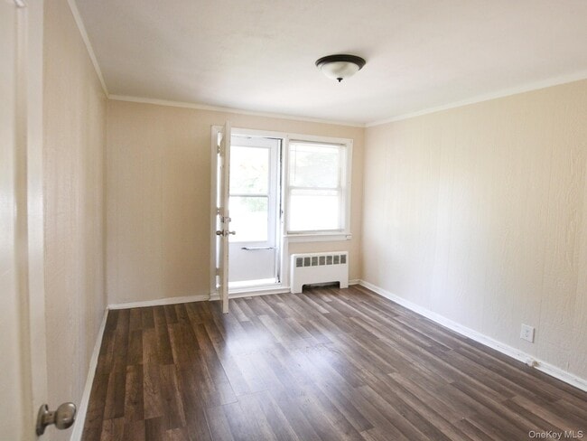 Building Photo - 84-26 Little Neck Pkwy