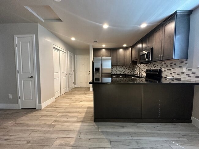 Building Photo - Beautifully Updated Condo in Citrus Heights!