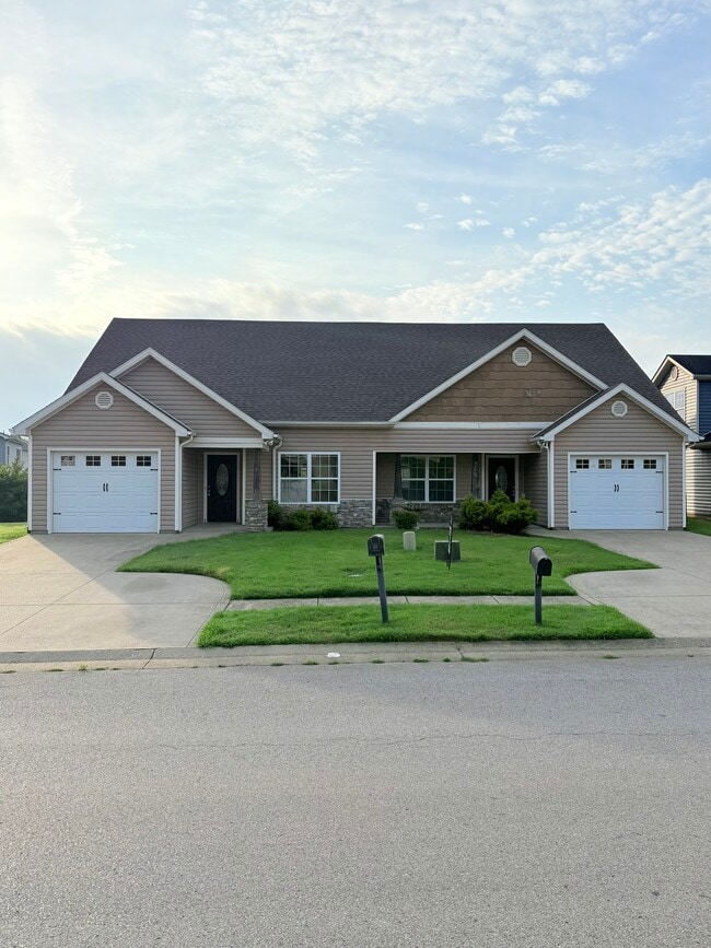 Building Photo - 336 Walnut Creek Dr