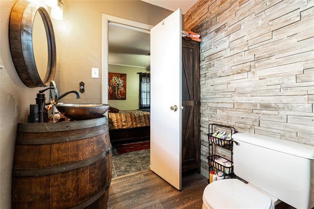 Building Photo - 3674 TX-243