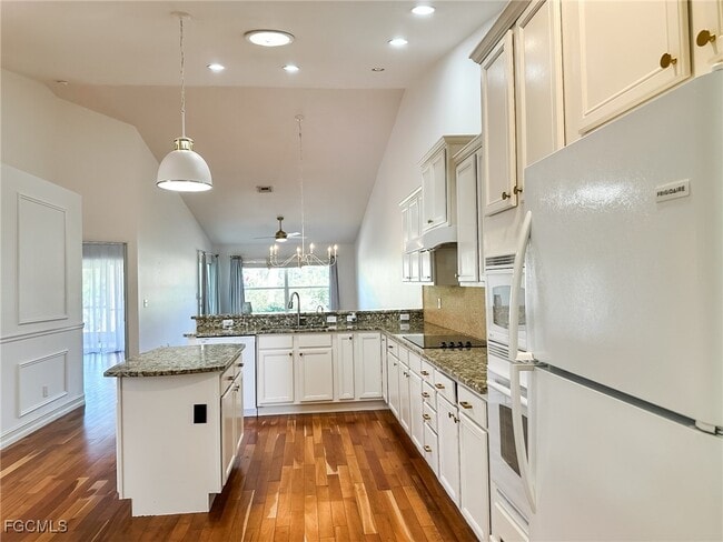 Building Photo - 3726 Stone Way