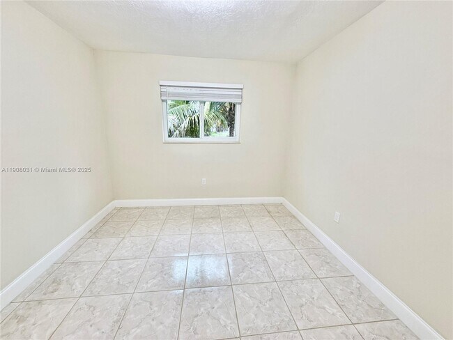 Building Photo - $4,500MONTHLY;6708 CAMELIA DR MIRAMAR, FL 33023