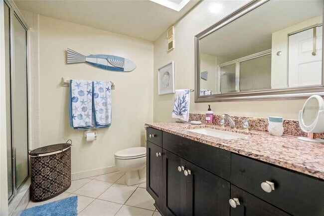 Building Photo - 1817 Golf View Dr