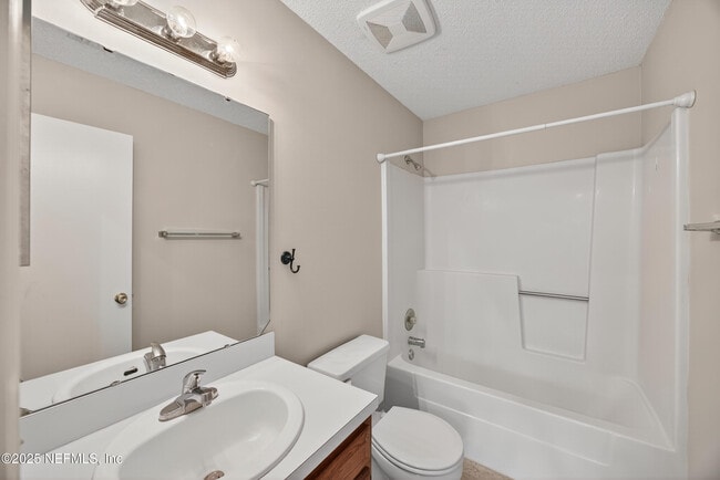 Building Photo - 2512 Bluffton Dr