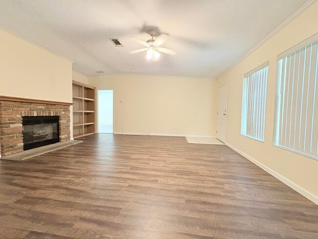 Building Photo - 307 Buckhorn Creek Rd