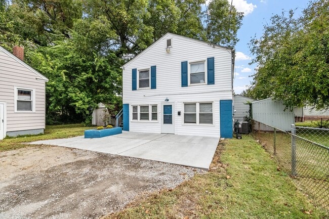 Building Photo - Portsmouth 2 bedroom -Ready Now