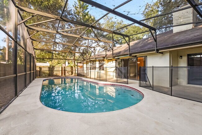 Building Photo - 1185 Newton Ct