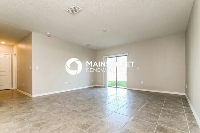 Building Photo - 6 Bedroom Pet-Friendly Home in RIVERVIEW, FL with Main Street Renewal