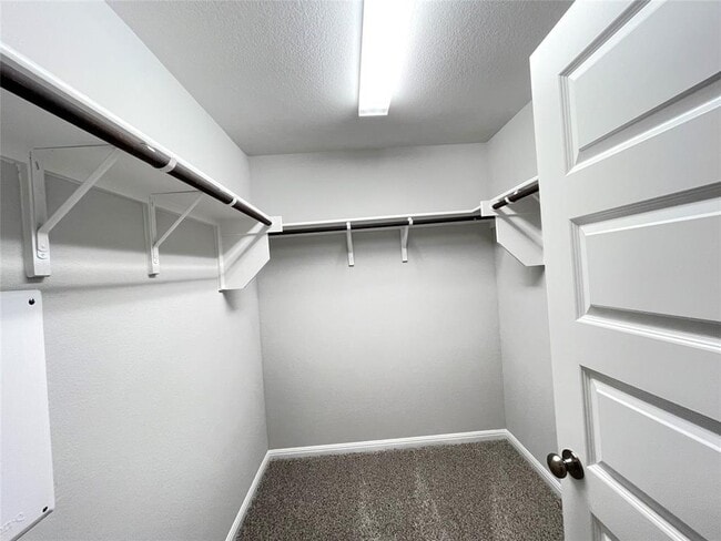 Building Photo - 316 McLintock Rd