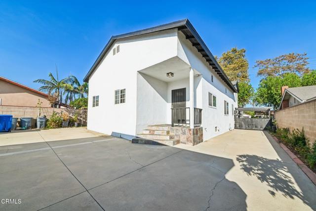 Building Photo - 6003 N Muscatel Ave