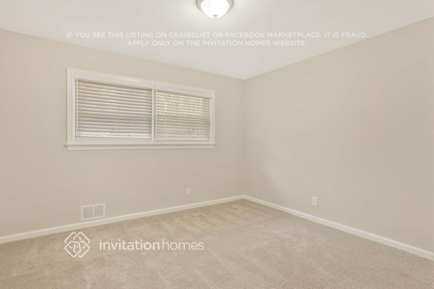 Building Photo - 1707 Laurens Dr SW