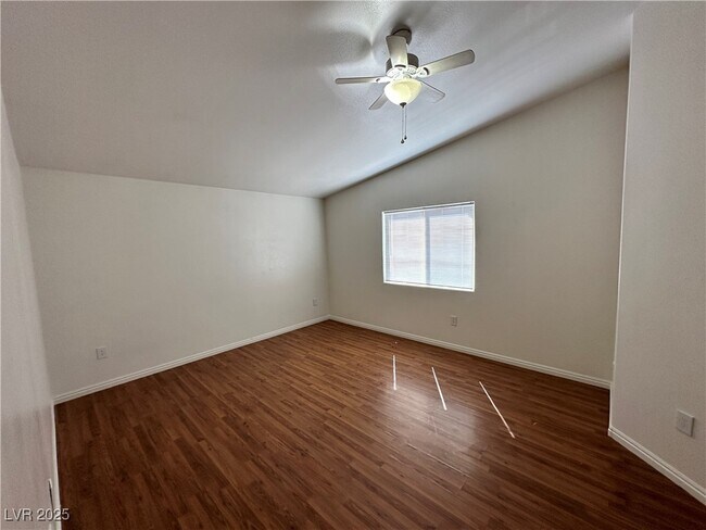 Building Photo - 5290 Panguitch Dr