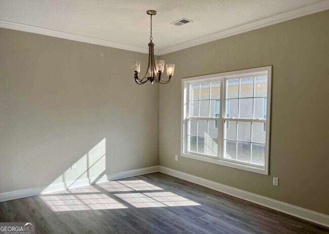 Building Photo - 118 The Villas Wy