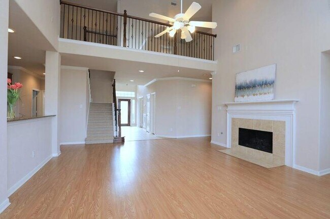 Building Photo - 26215 Park Ivy Ln