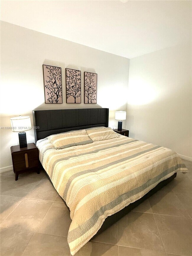 Building Photo - 5555 Double Eager Cir