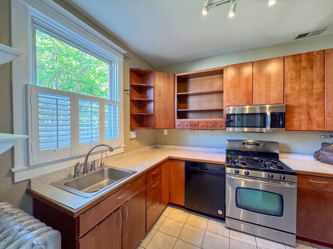 Building Photo - 4521 Arkansas Ave NW