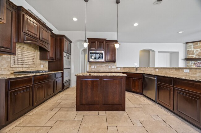 Building Photo - 6726 Hathaway Ln