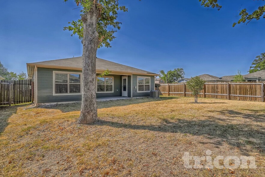 Building Photo - 1367 Barrel Dr