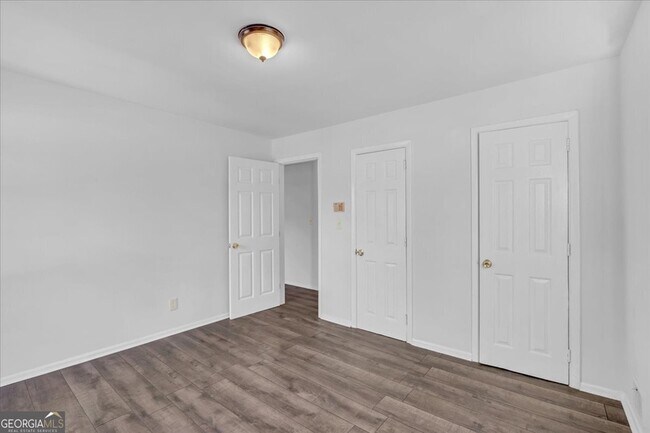 Building Photo - 2080 Bluffton Way
