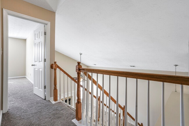 Building Photo - 3020 Maddie Ln