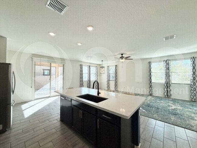 Building Photo - 16525 W Jenan Dr