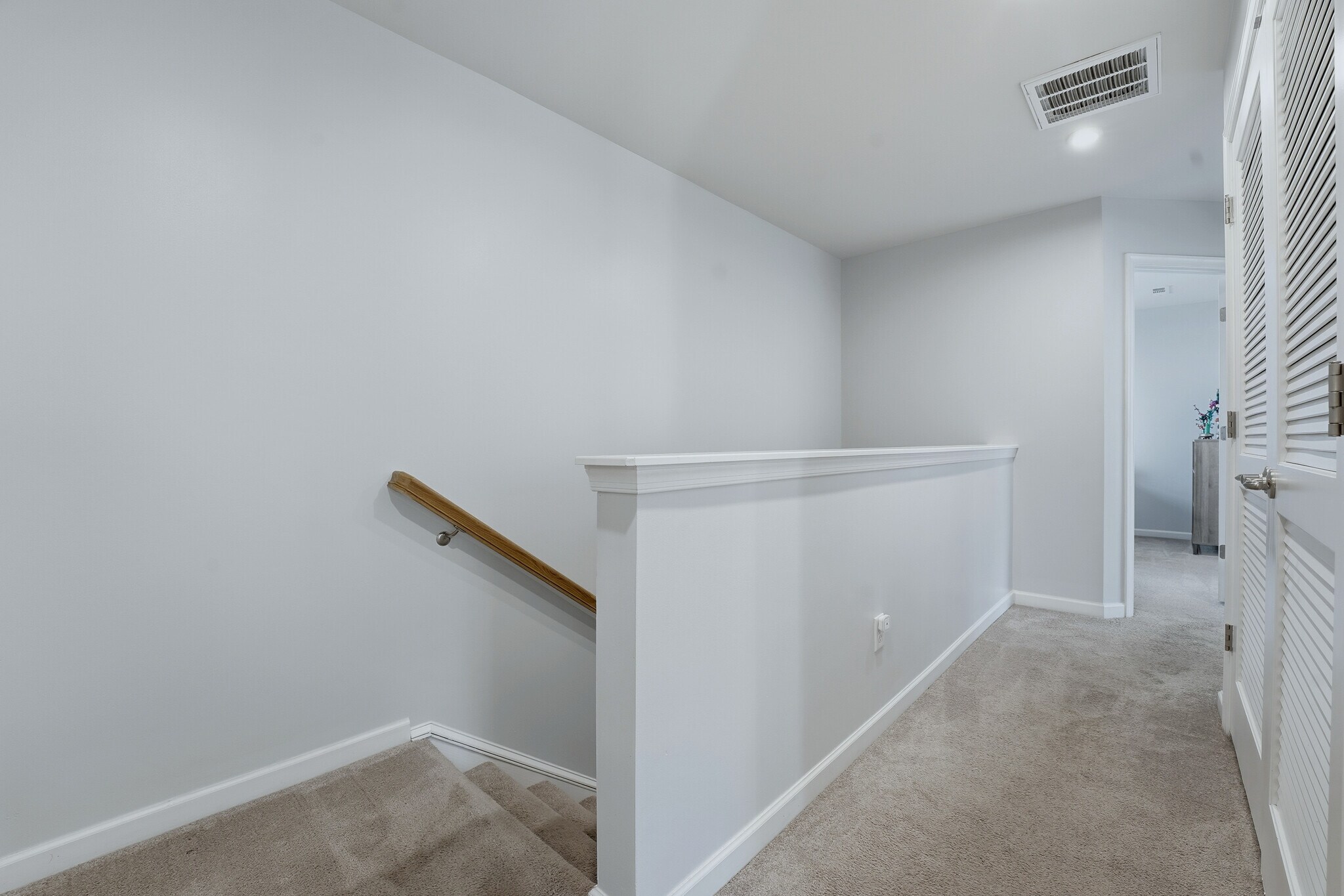 Building Photo - 838 Dean Dr