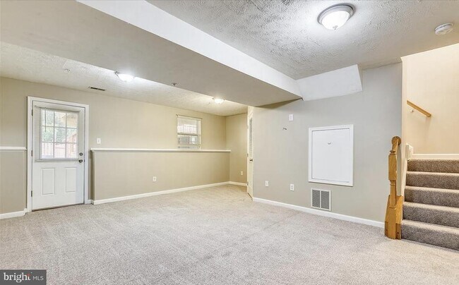 Building Photo - 2554 Summers Ridge Dr
