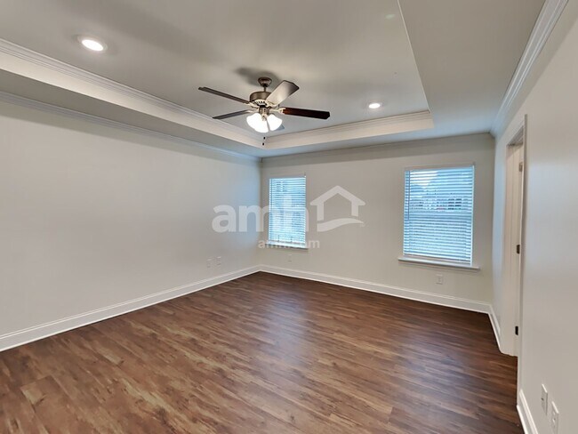 Building Photo - 572 Smt Vw Ln