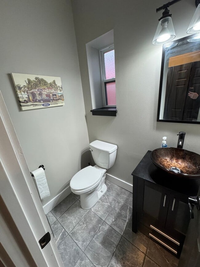 Building Photo - 5148 Dearborn St