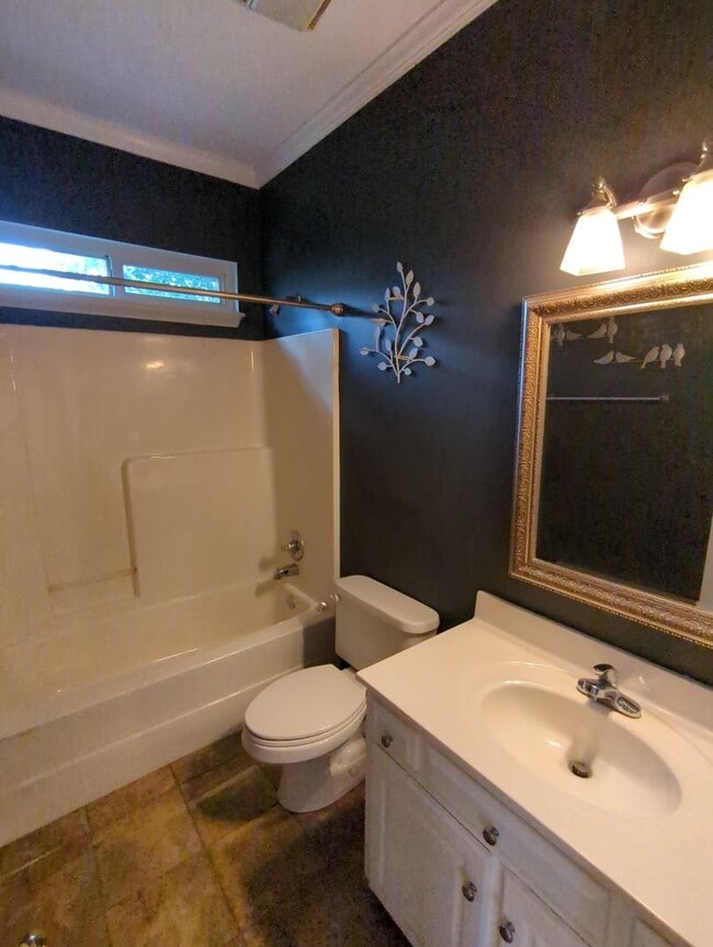 Building Photo - Nice Neighborhood in East Brainerd