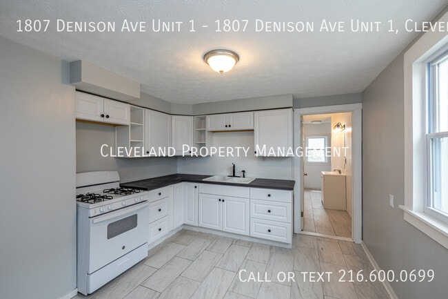Building Photo - 1807 Denison Ave