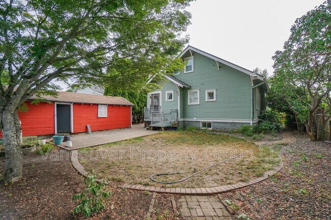 Building Photo - 2308 Harney St