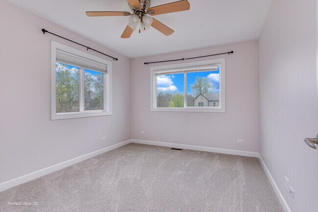 Building Photo - 900 Ashford Ln