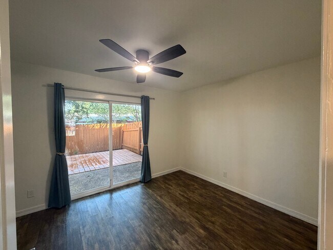 Building Photo - 170 De Chantle Rd