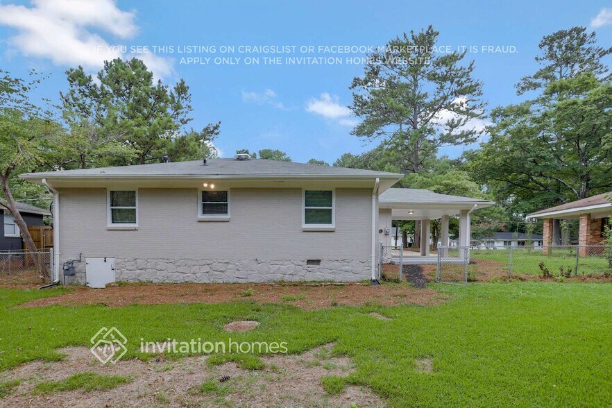 Building Photo - 3389 Lark Ln