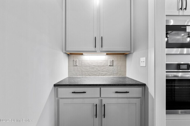 Building Photo - 5919 Ruby Fls Dr