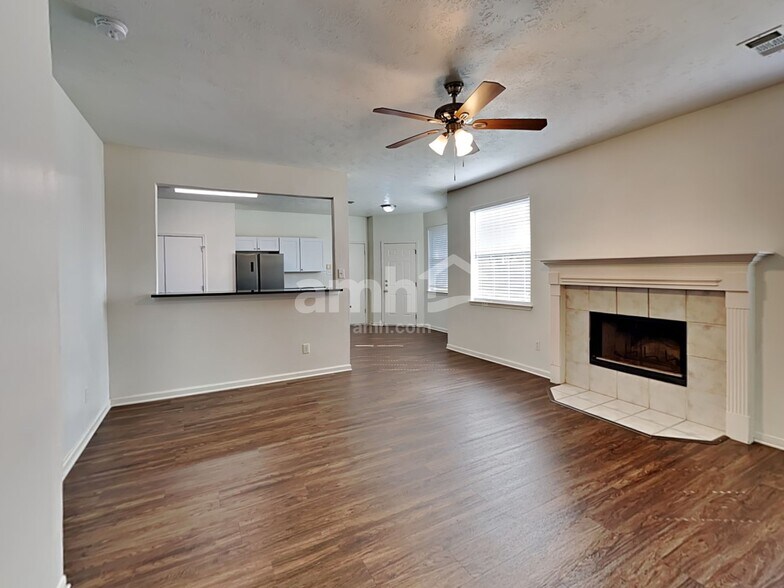 Building Photo - 502 Hearthstone Ct