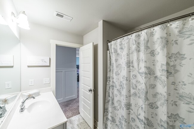 Building Photo - 6 Desert Oak Ct SW