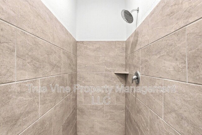 Building Photo - 5432 Cloves Cv