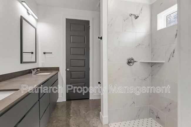 Building Photo - 3003 Alpha Wolf Ct