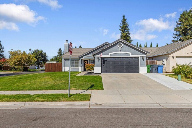 Building Photo - 3 bedroom home for RENT in Turlock - 4403 Reflections Ave