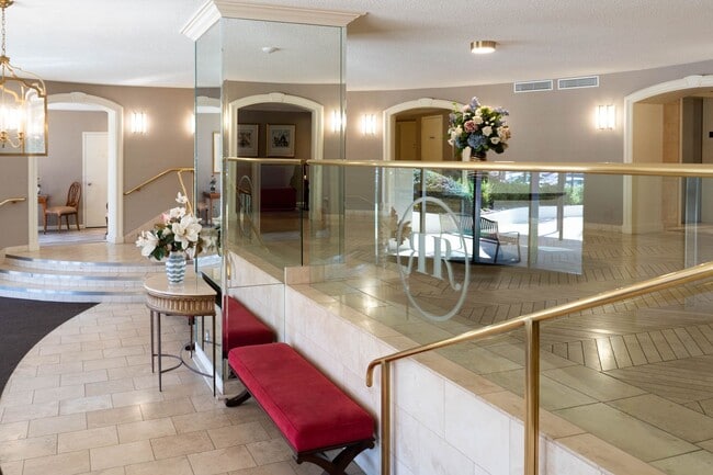 Building Photo - 8370 Greensboro Dr