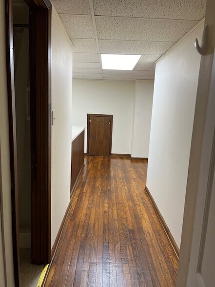 Entrance with bath on left - 95 S Rose Blvd
