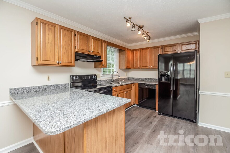 Building Photo - 3000 Water Brook Dr SW