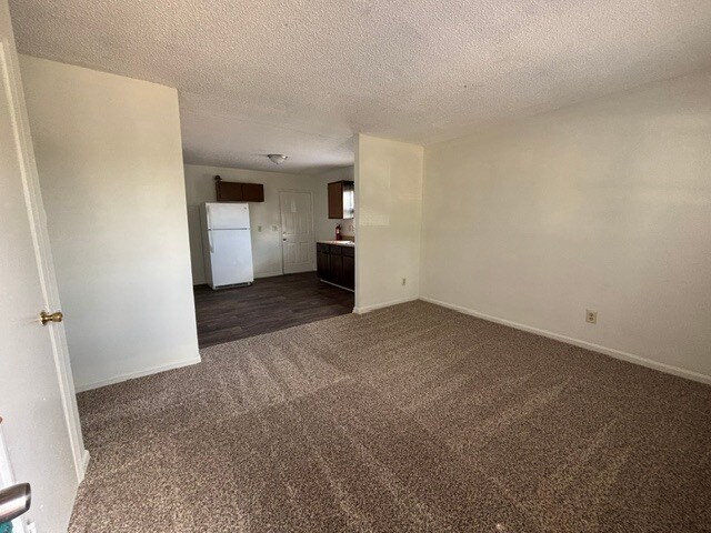 Building Photo - 2204 Delta Pl
